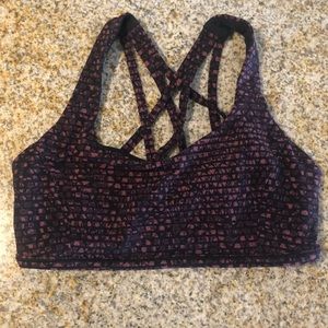 Lulu sports bra size 6